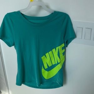Cute Nike girls t-shirt